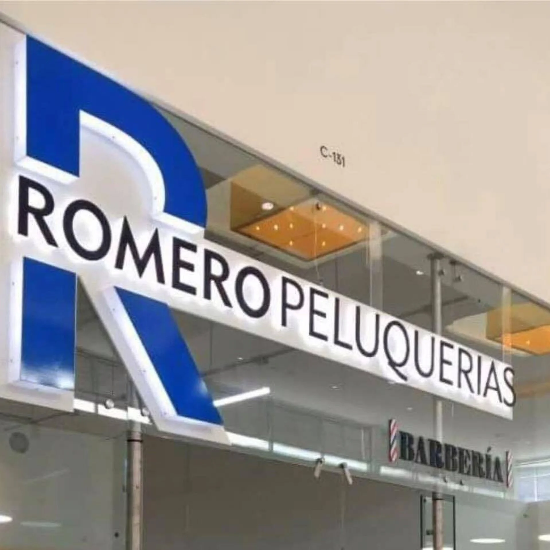 Peluquería ㅤ-romero-peluqueria-centro-mayor-l2047-11011