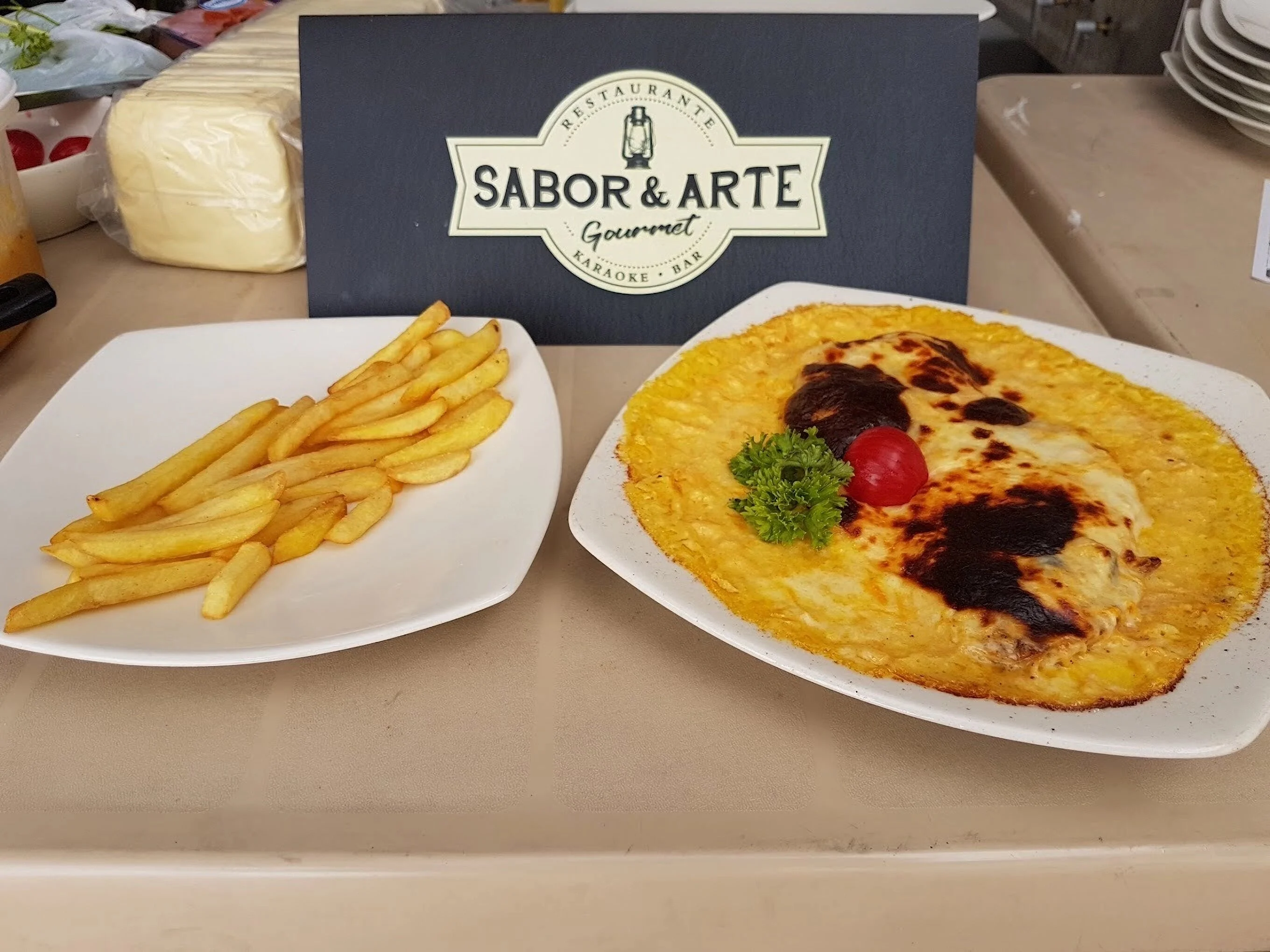 SABOR & ARTE Restaurante Karaoke Bar-5950