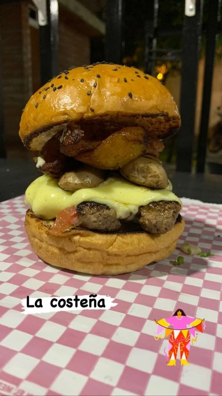 Restaurante-la-bodega-hamburgueseria-gourmet-25885