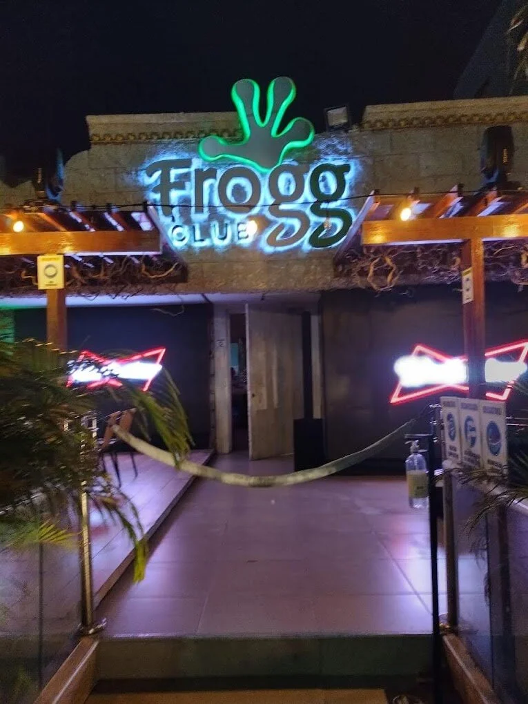 Frogg Club-10143