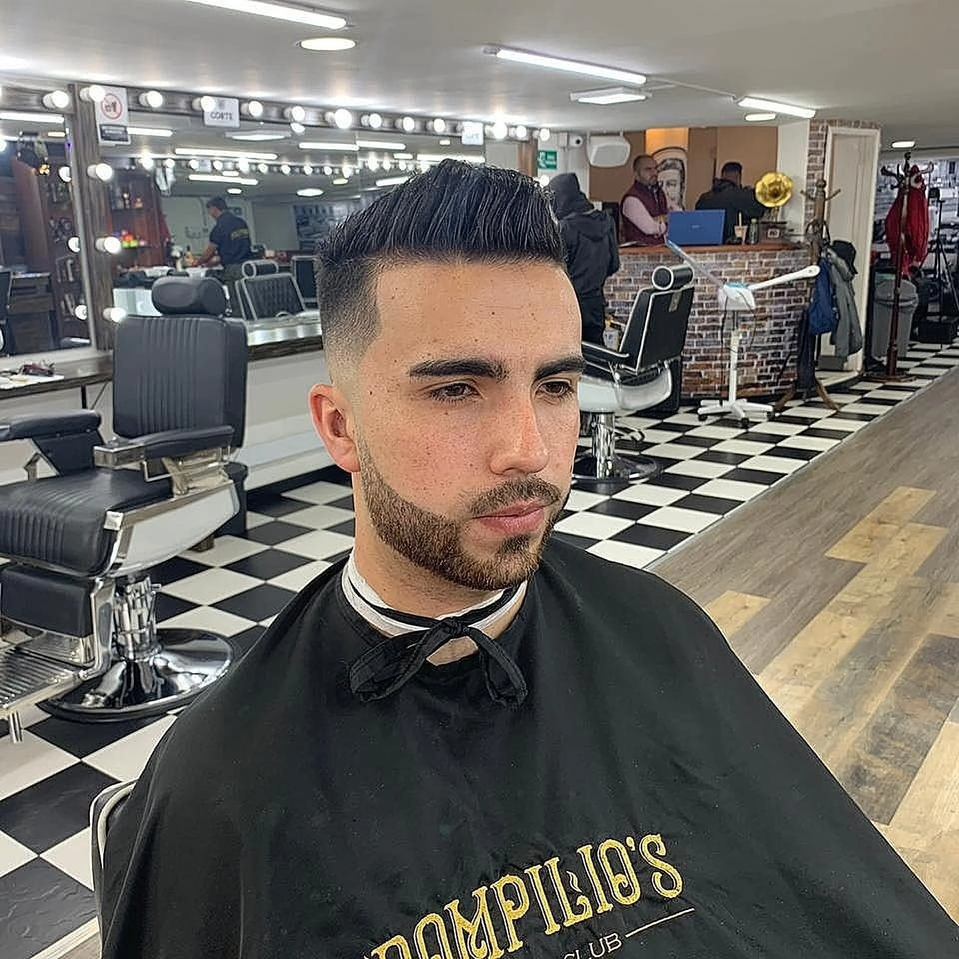 Barbería-pompilios-barber-club-5528