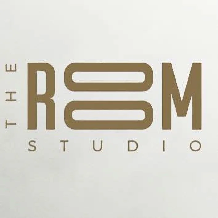 The Room Studio-435