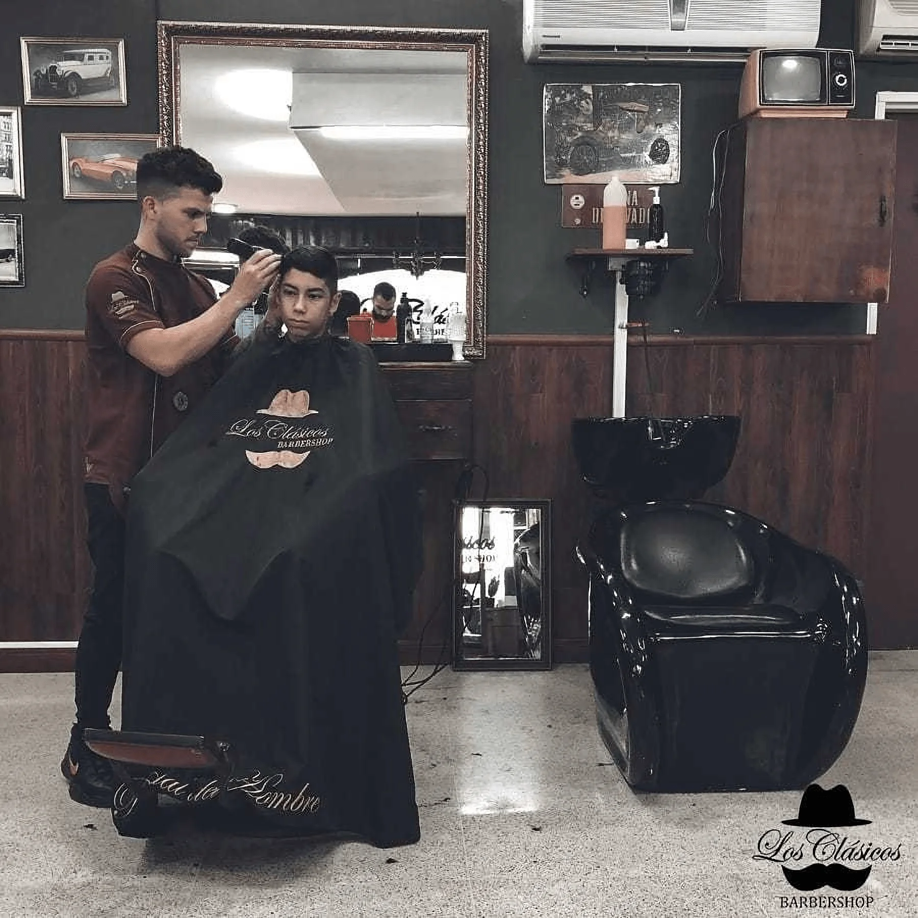 Barbería-los-clasicos-barbershop-6311