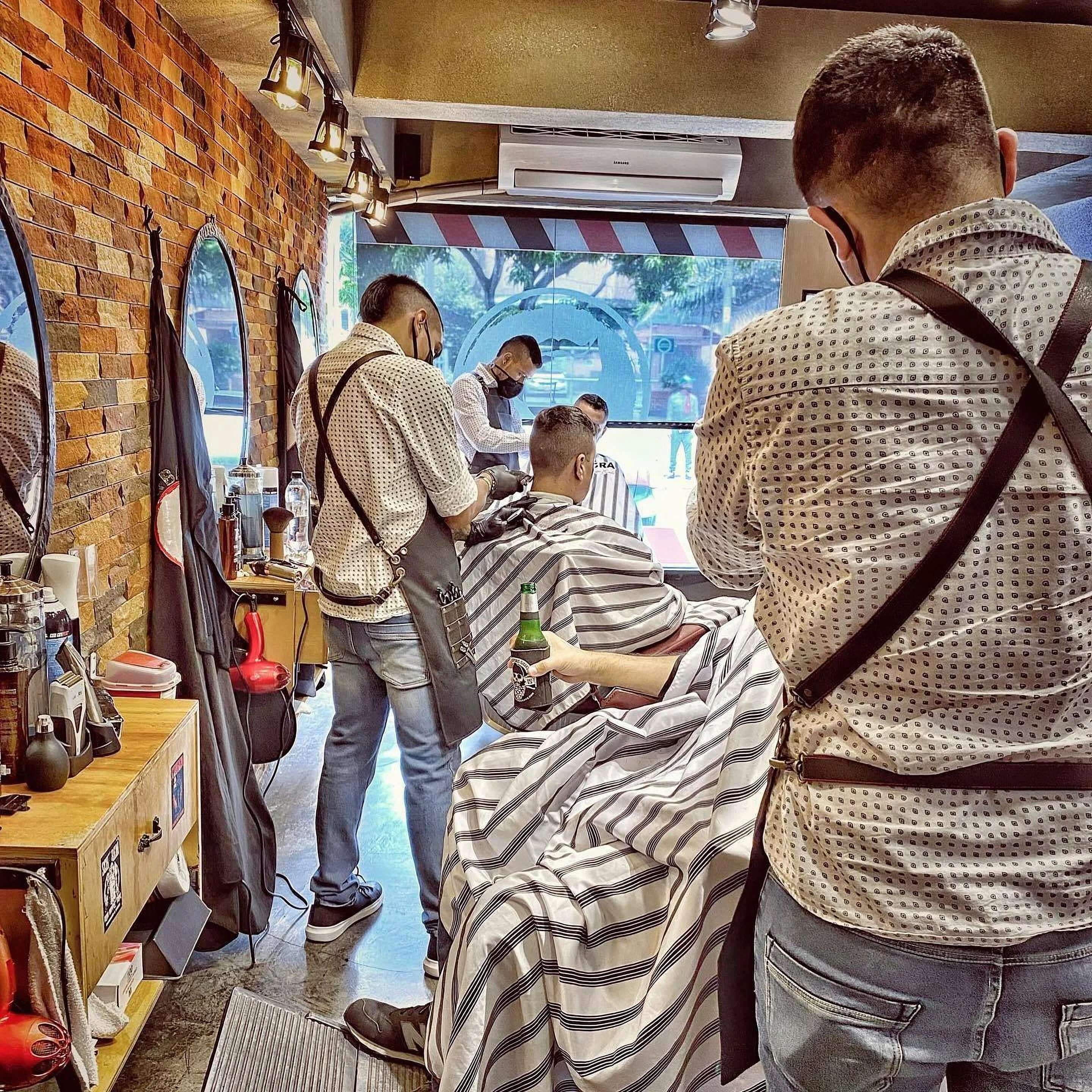 Barbería-barba-negra-barber-shop-cali-7184