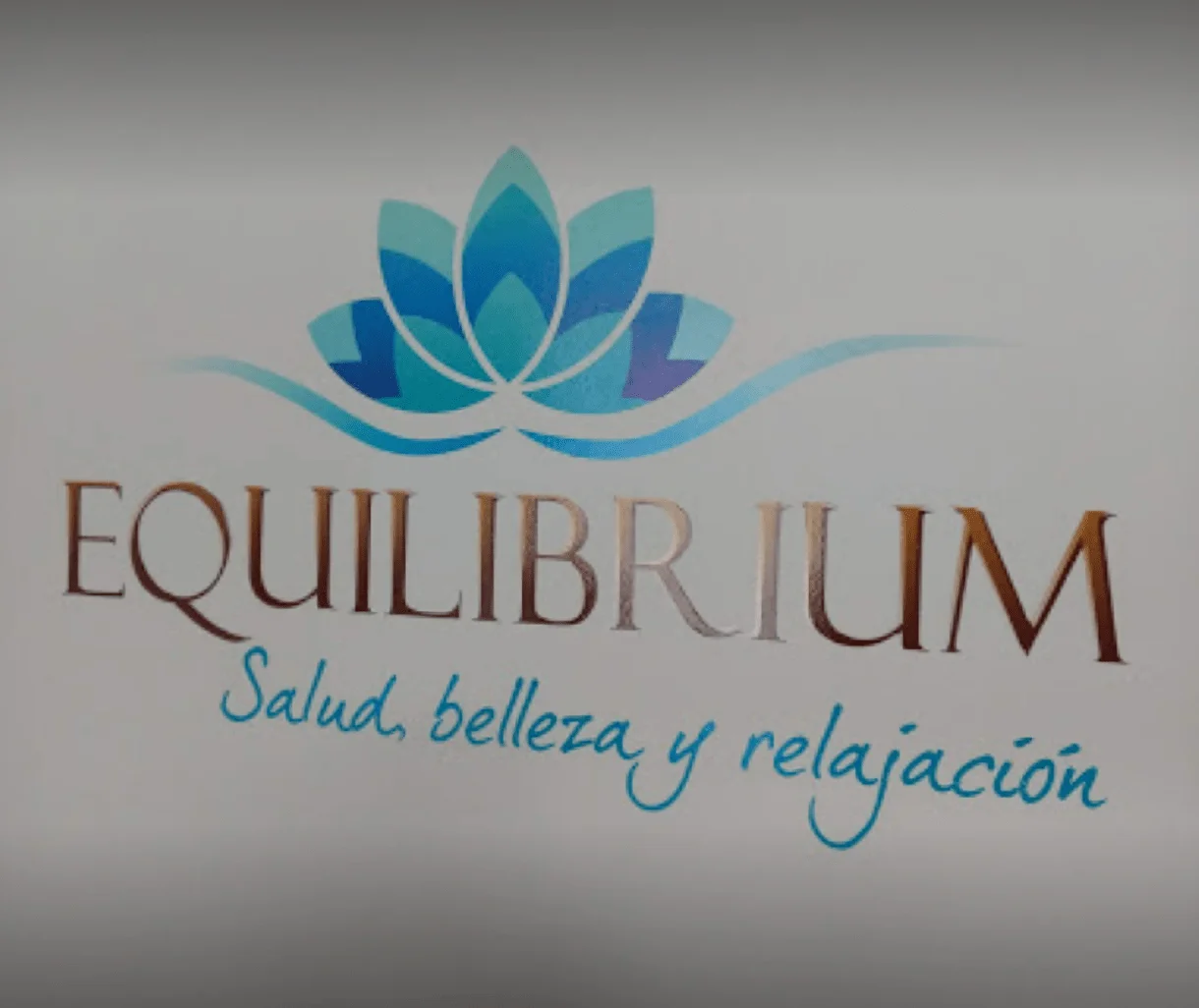 Equilibrium Spa-979
