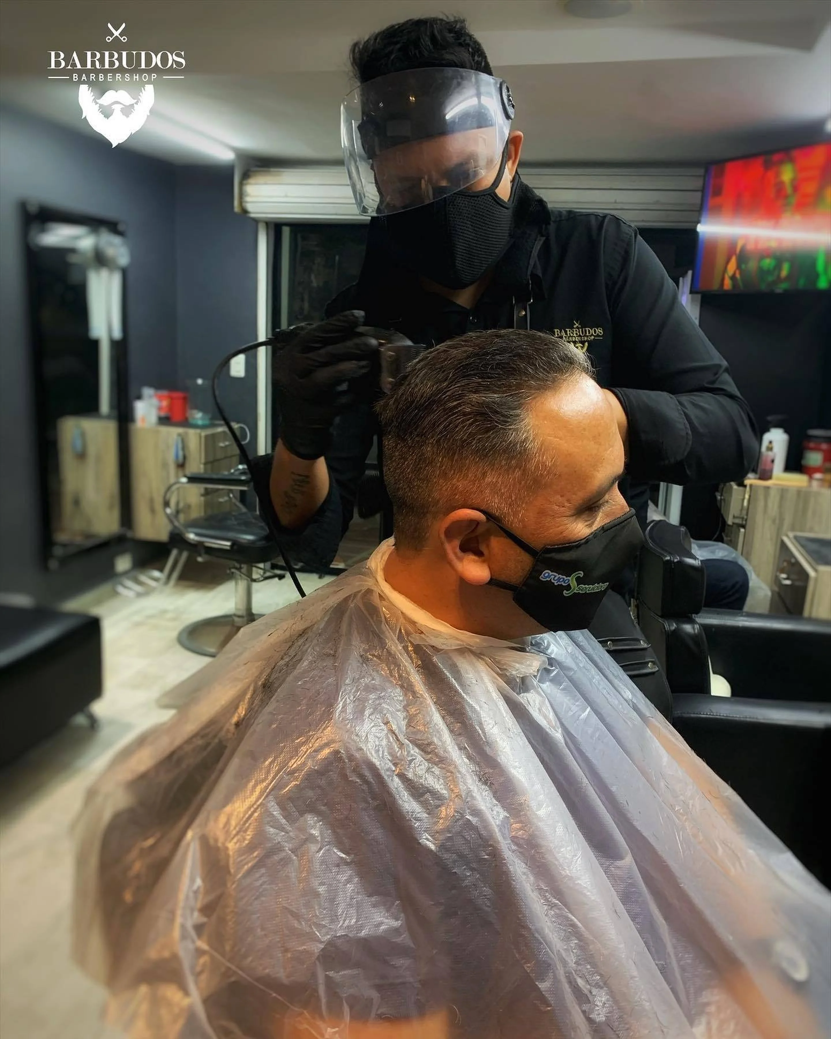 Barbería-barbudos-barbershop-7561