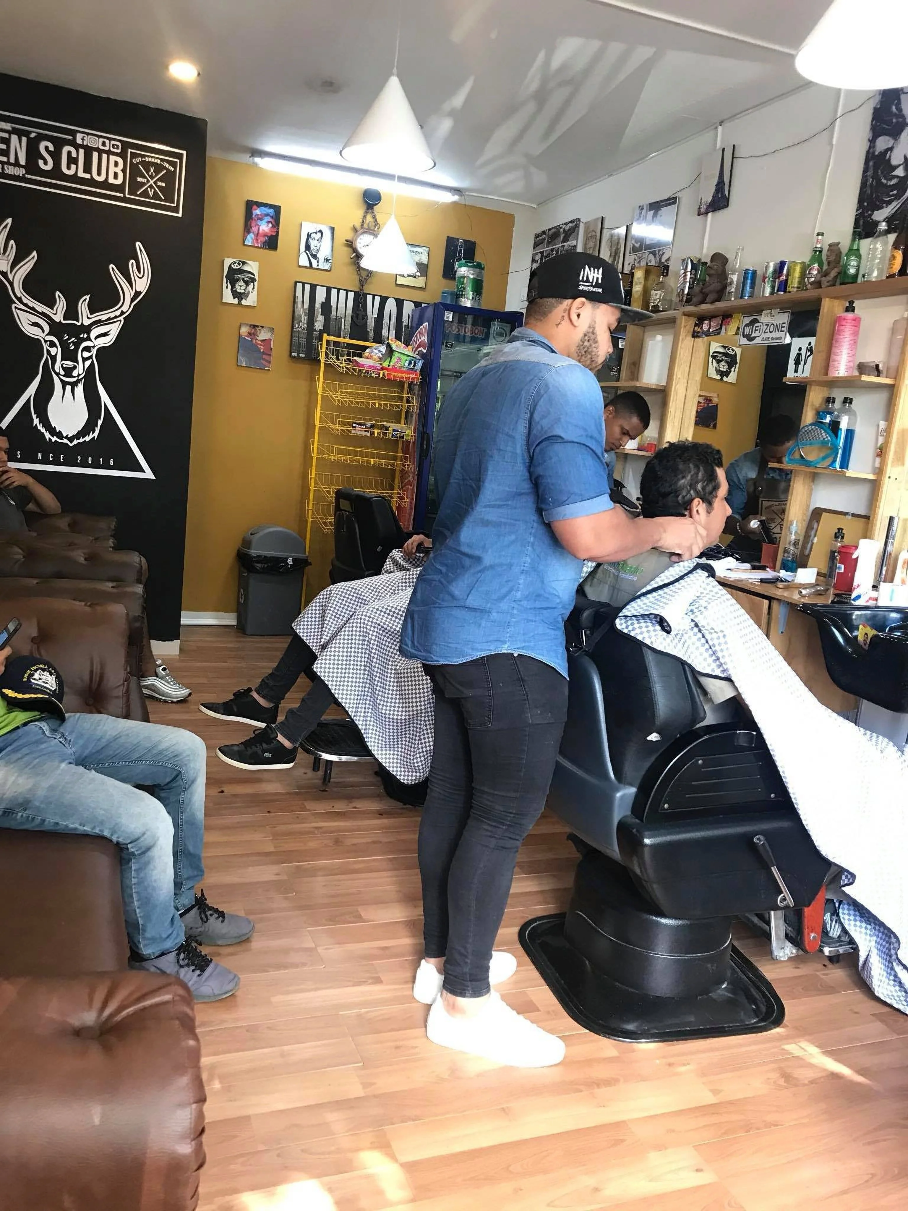 Barbería-mens-club-barbershop-9294