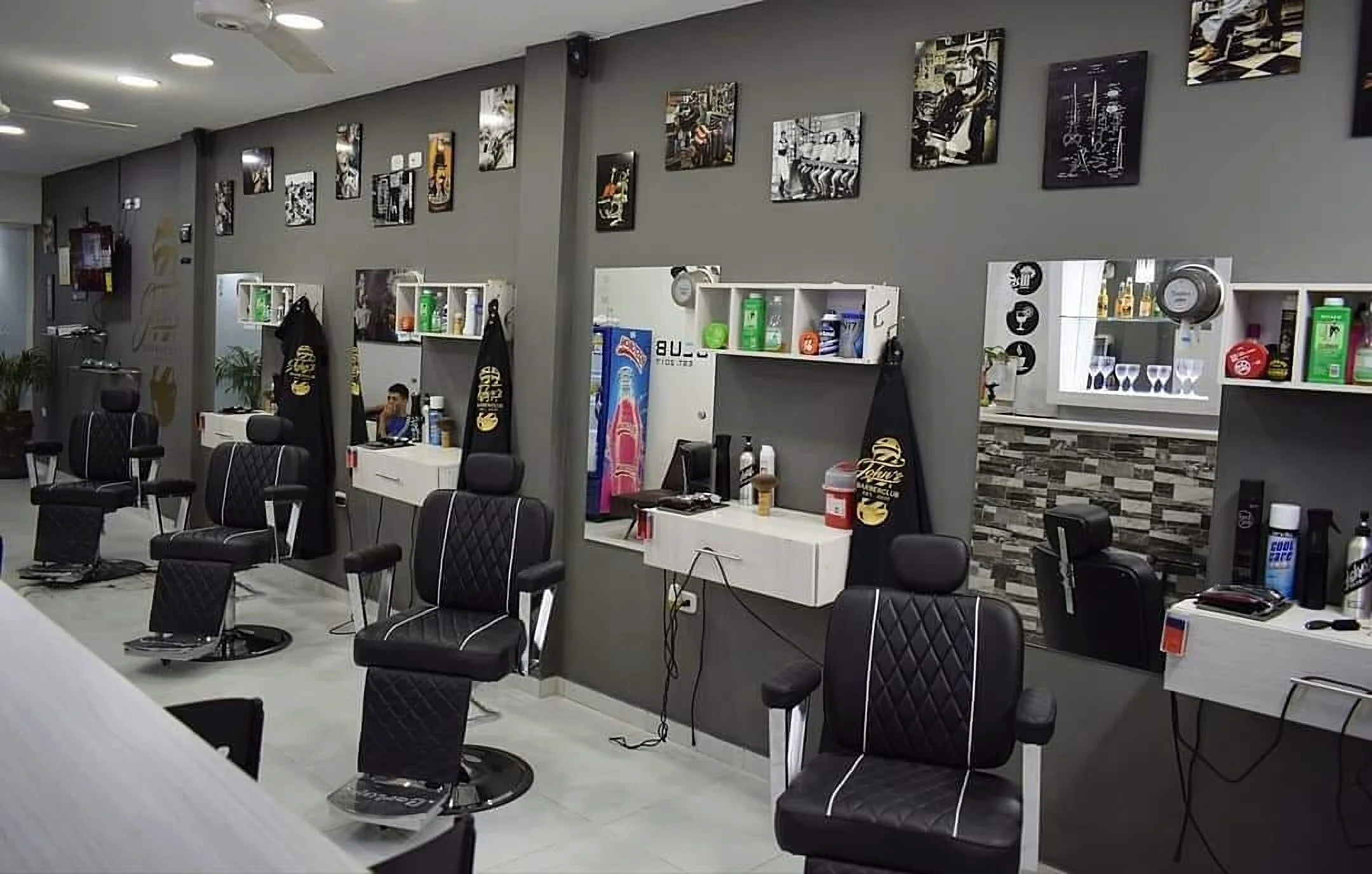 Barbería-johns-barber-club-9299