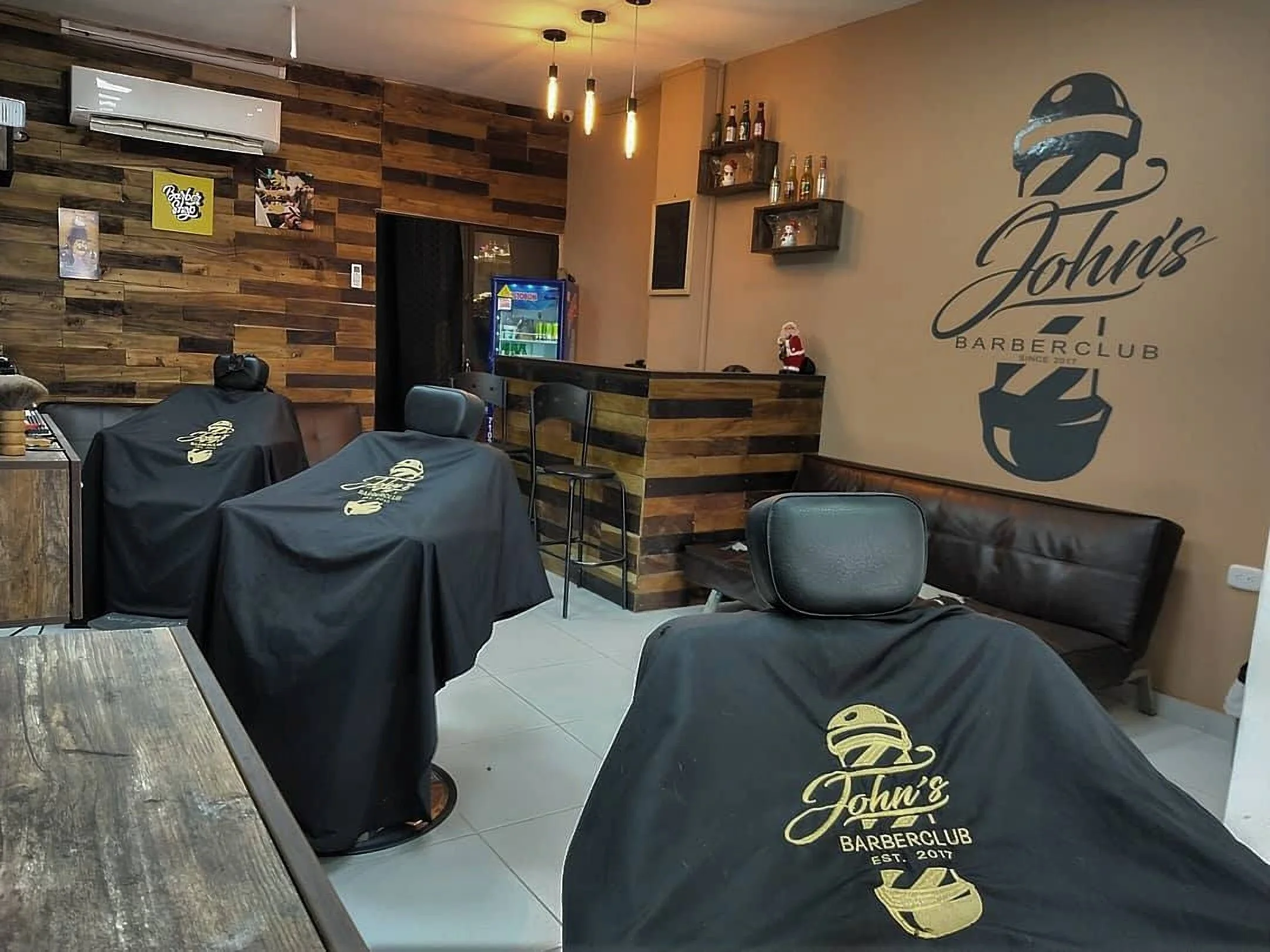 Barbería-johns-barber-club-9300