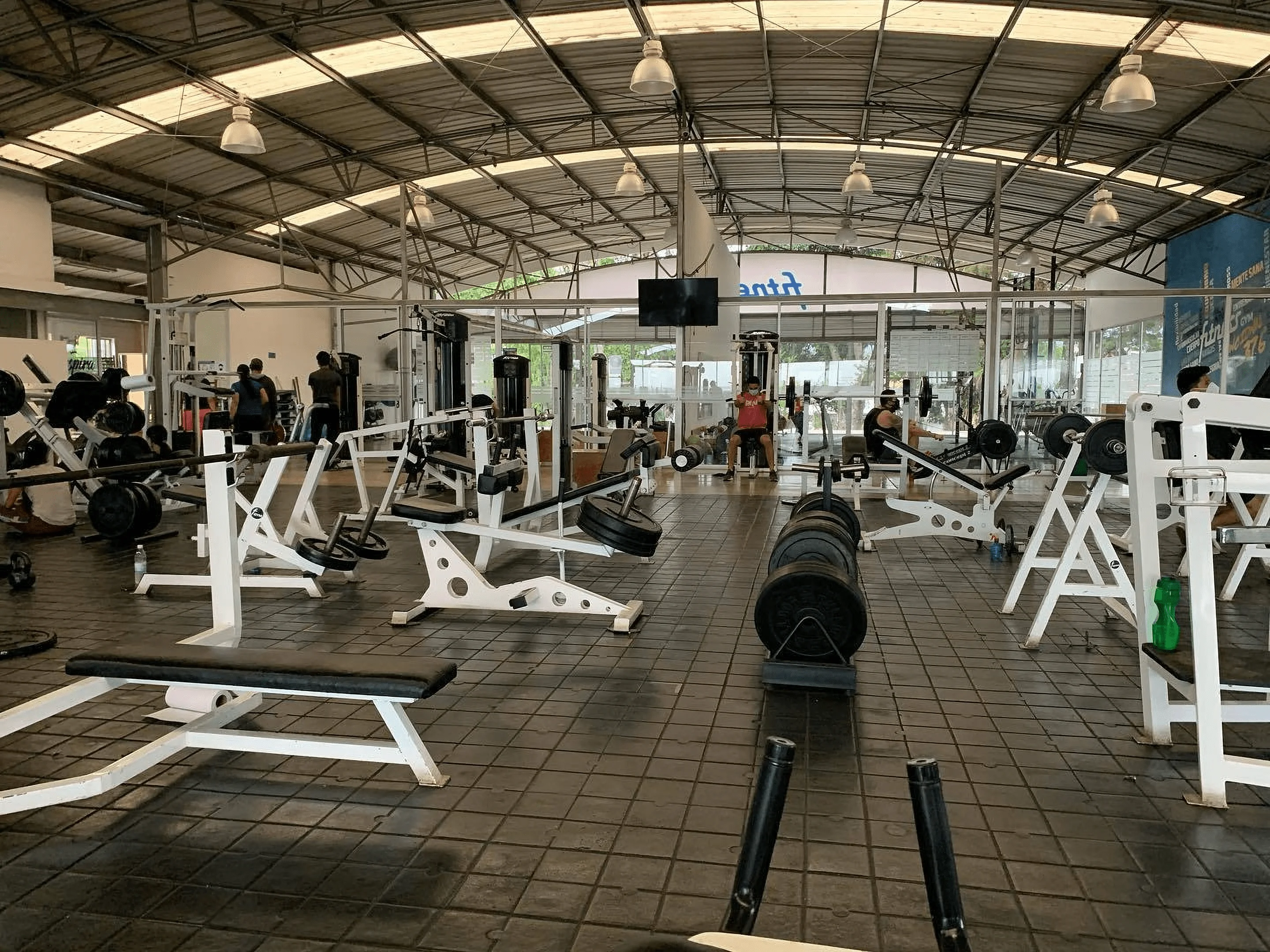 Gimnasio-fitness-gym-9453