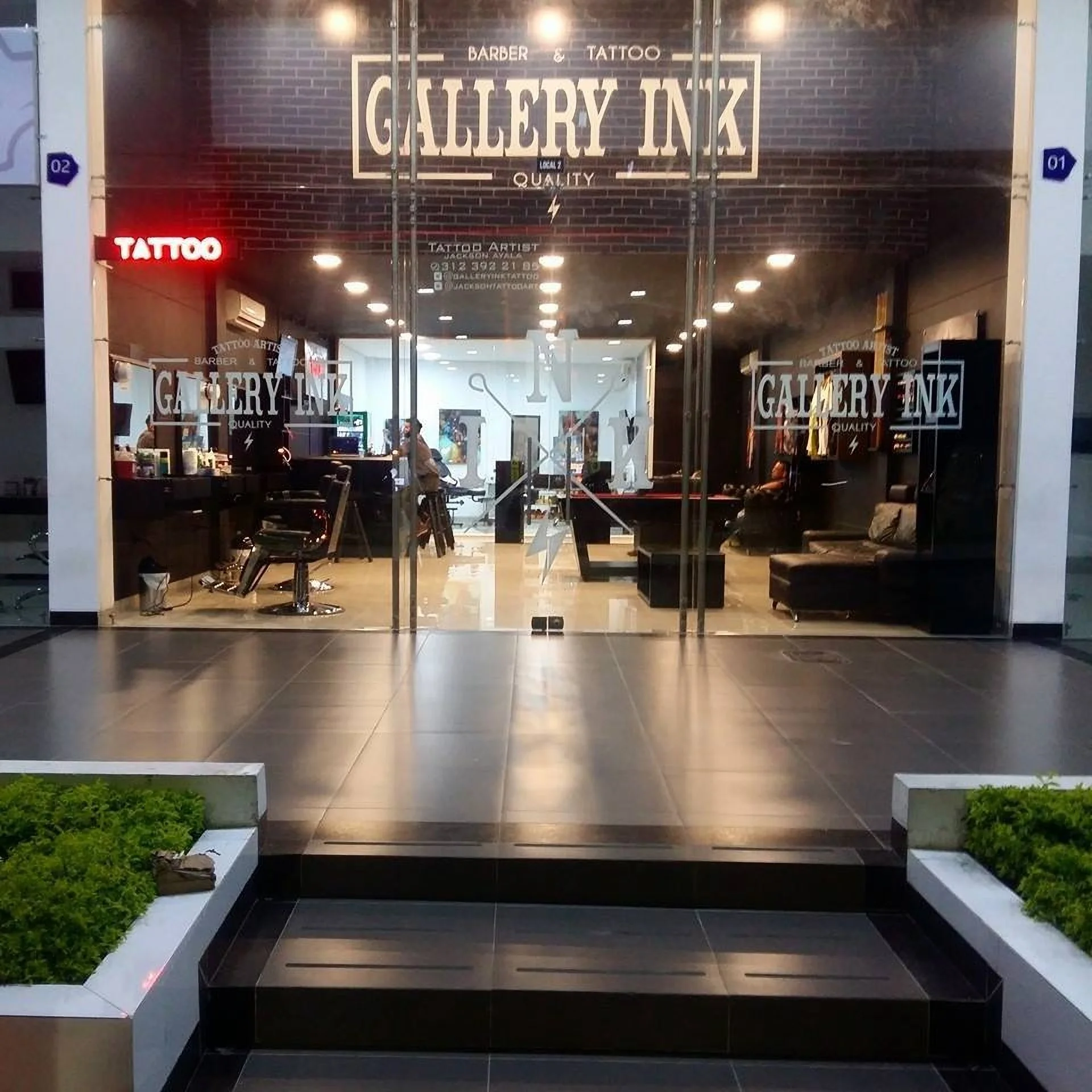 GALLERY INK TATTOO & BARBER-1712